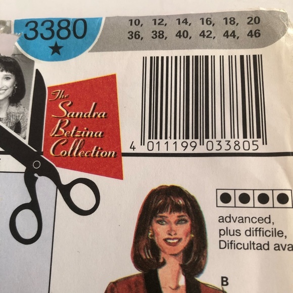 Women's Black Blazer and skirt by Sandra Batzina - Picture 4 of 7